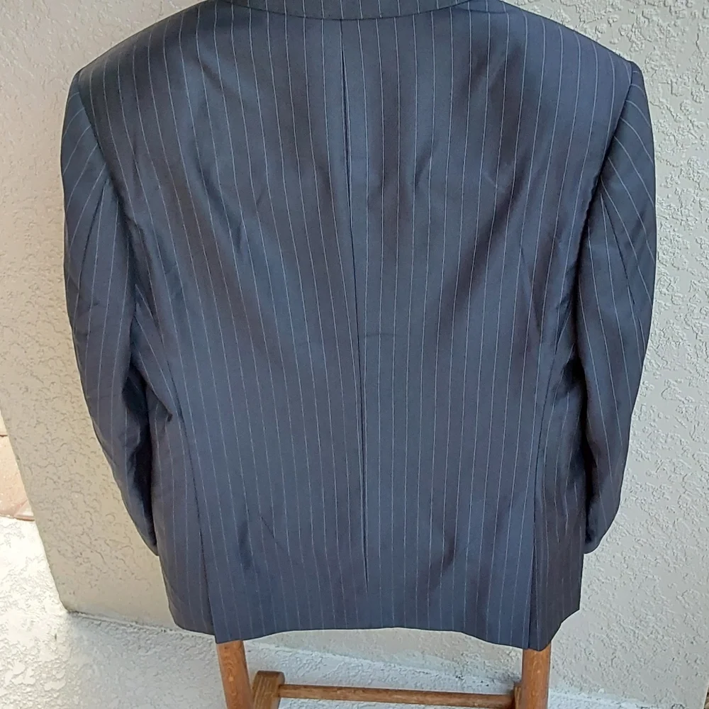 GIORGIO ARMANI LE COLLEZIONI NAVY BLUE PIN‎ STRIPES MEN'S NWOT SPORT COAT SIZE